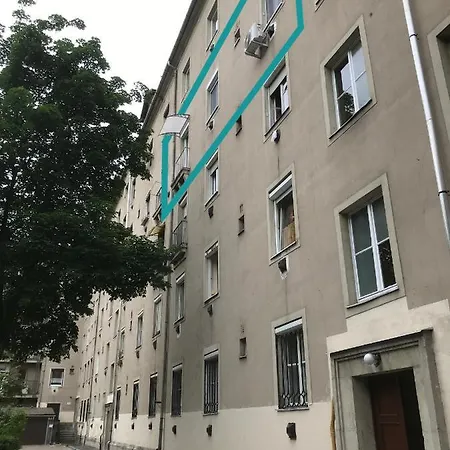 Gift House Apartman *