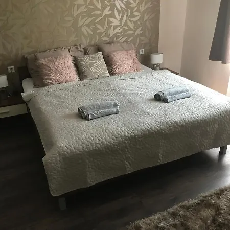 Gift House Apartman Daire *